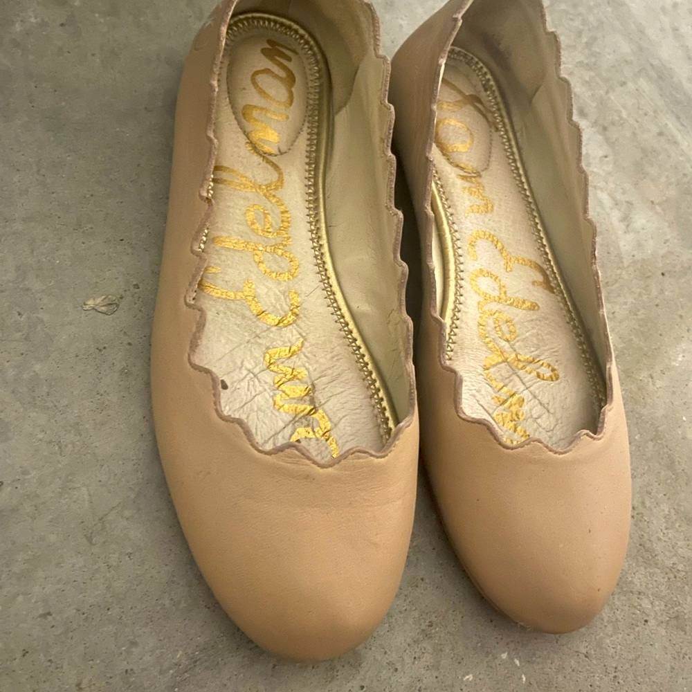 Sam Edelman flat floral shape
